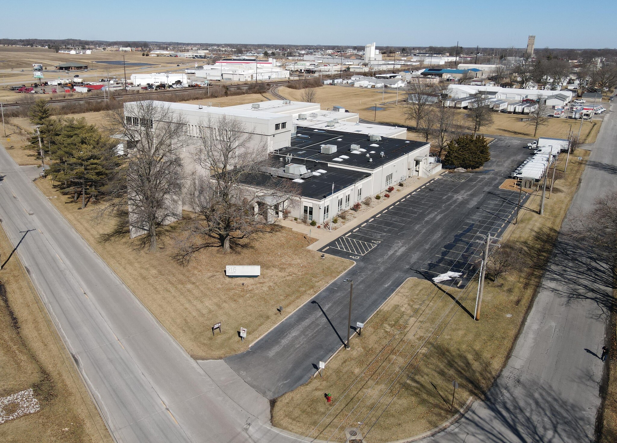 915 Hemlock St, Highland, IL for sale Building Photo- Image 1 of 1