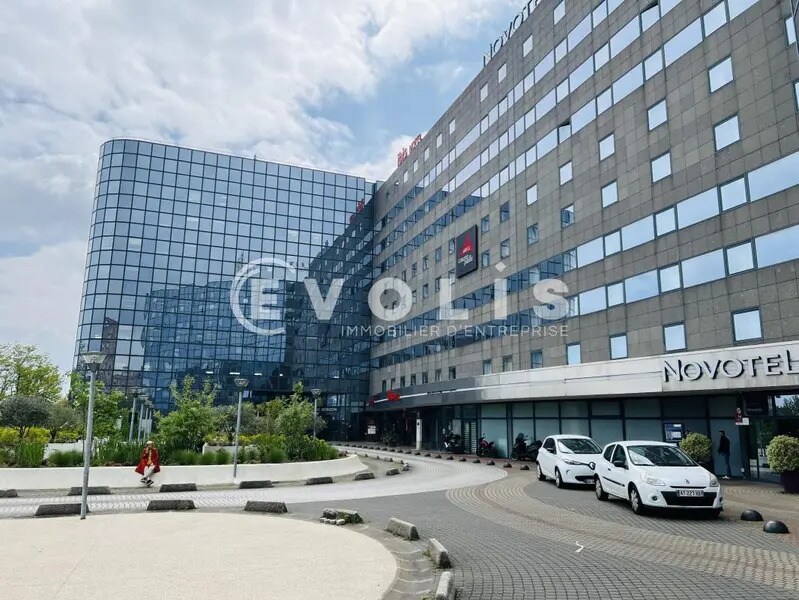 10 Allée Bienvenue, Noisy-le-Grand for lease Building Photo- Image 1 of 12