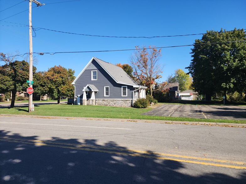 536 W State St, Hastings, MI à louer - Photo du bâtiment - Image 3 de 27