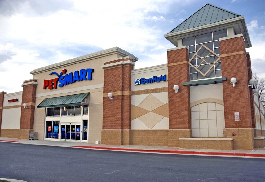 13600-13700 Baltimore Ave, Laurel, MD for lease - Building Photo - Image 1 of 2