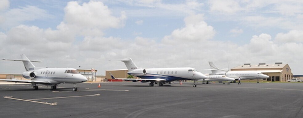 2809 Texas 361, Ingleside, TX à louer - Photo du bâtiment - Image 3 de 5