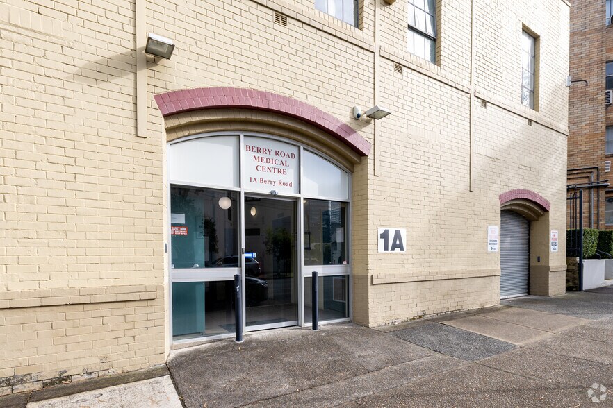 1A Berry Rd, St Leonards à louer - Photo du bâtiment - Image 3 de 5