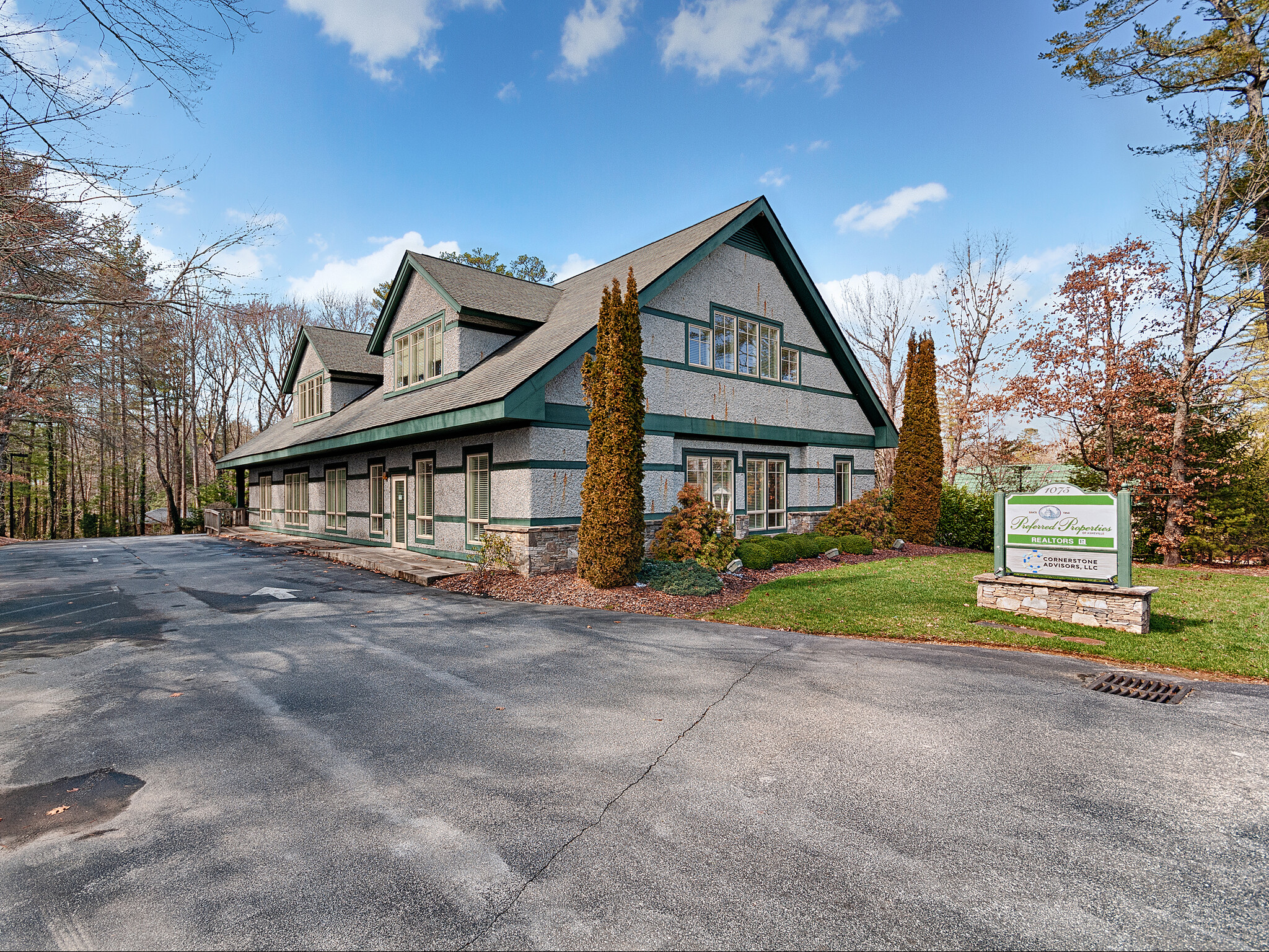 1075 Hendersonville Rd, Asheville, NC à vendre Photo principale- Image 1 de 1