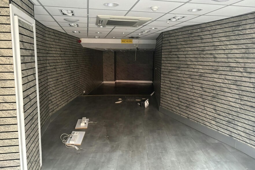 33 Peascod St, Windsor à vendre - Photo intérieure - Image 2 de 6