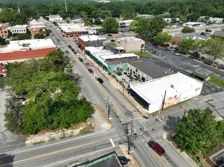 123 E Curtis St, Simpsonville, SC for lease - Building Photo - Image 3 of 4