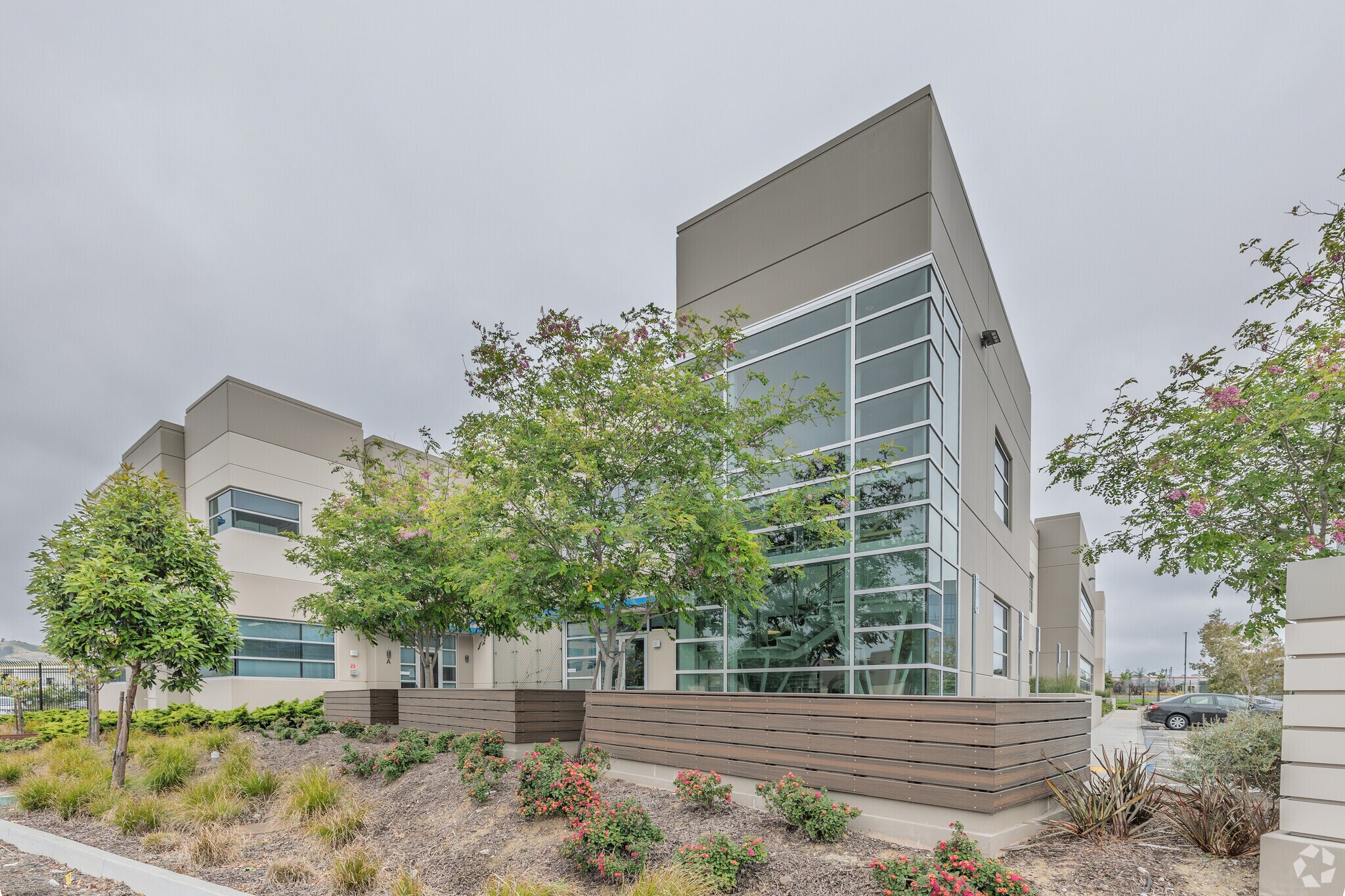 465 Cabot Rd, South San Francisco, CA for lease Primary Photo- Image 1 of 6