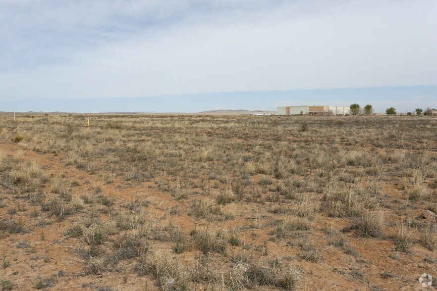 NM Hwy 6, Los Lunas, NM à vendre - Photo du bâtiment - Image 2 de 2