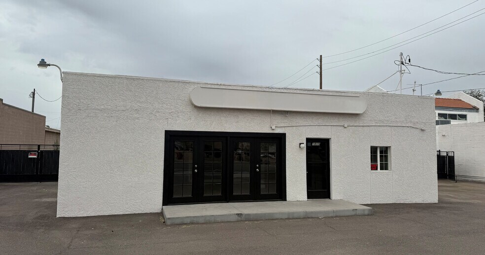 7809 E McDowell Rd, Scottsdale, AZ à louer - Photo du bâtiment - Image 3 de 5