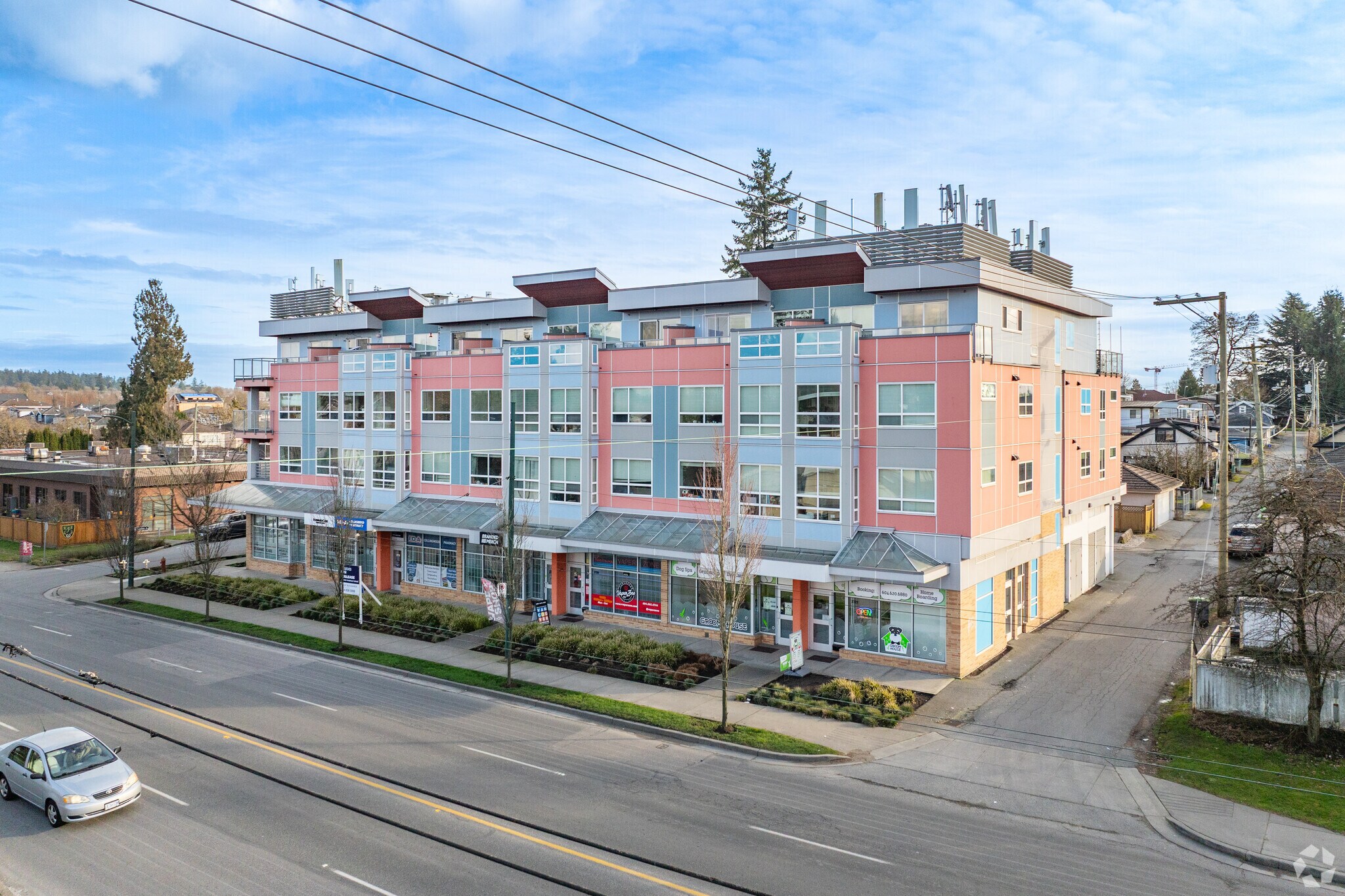 5711 Rhodes St, Vancouver, BC for sale Primary Photo- Image 1 of 1