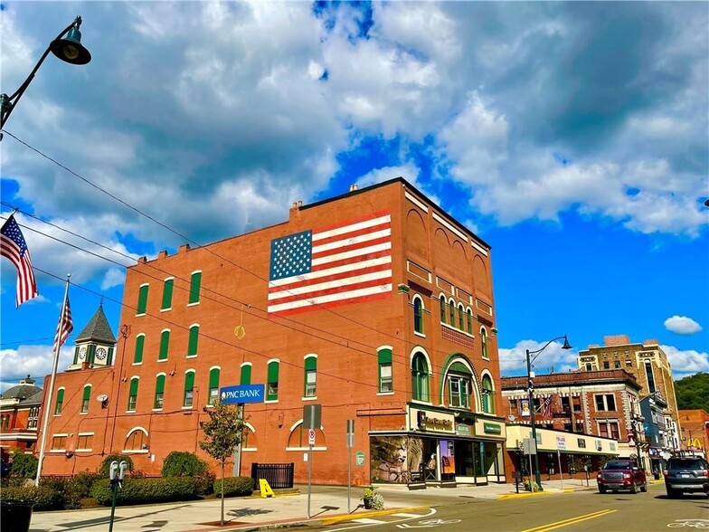 79 Main St, Bradford, PA for sale - Primary Photo - Image 1 of 1