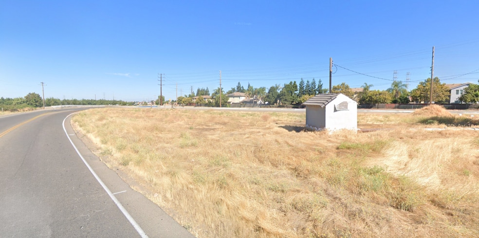 Claribel Road, Riverbank, CA for sale - Building Photo - Image 2 of 3