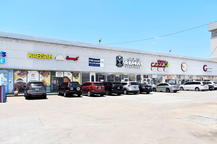 3330 Hillcroft Ave, Houston, TX à louer - Photo du bâtiment - Image 2 de 14