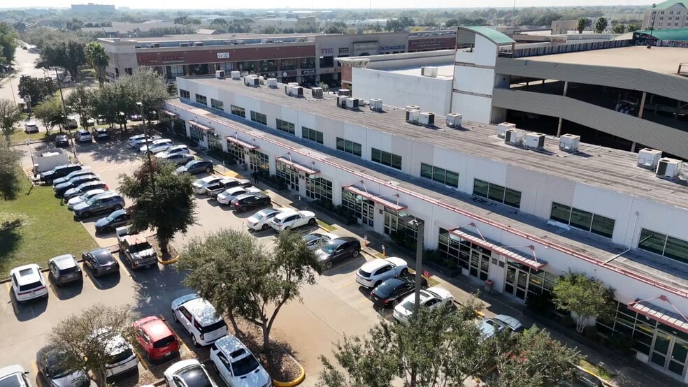 6918 Corporate Dr, Houston, TX for sale - Commercial Listing Video - Image 2 of 9