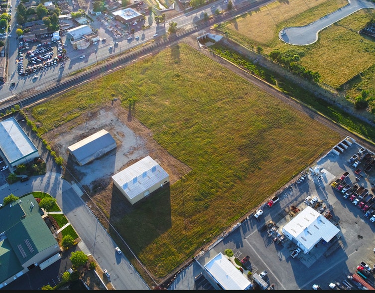 221 Yamane Dr, Gilroy, CA for lease - Building Photo - Image 2 of 5