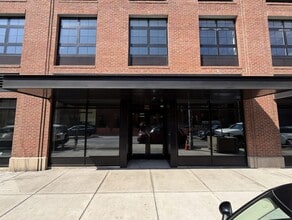 1122 Frankford Ave, Philadelphia, PA à louer Photo intérieure- Image 1 de 3