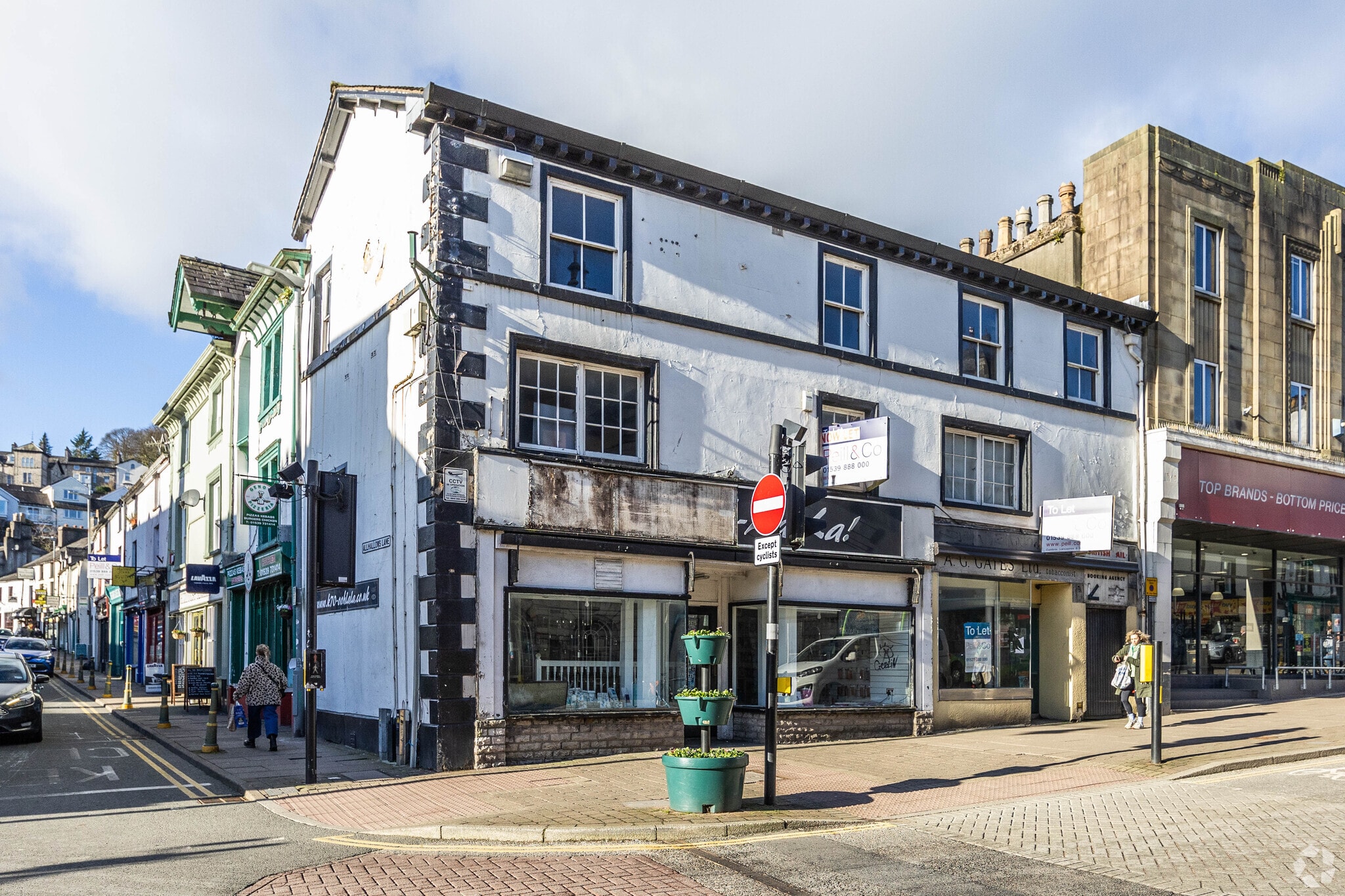 42-44 Highgate, Kendal for lease Primary Photo- Image 1 of 3