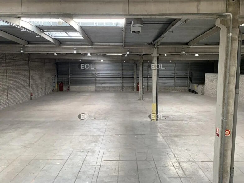 Industrial in Sucy-en-Brie for lease - Building Photo - Image 3 of 7
