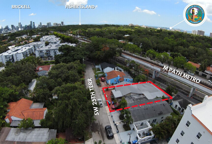 1866 SW 25th Ter, Miami, FL à vendre - Photo du bâtiment - Image 3 de 9