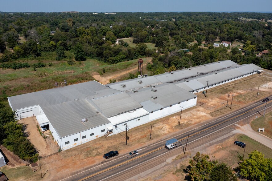 440 Frankston St, Jacksonville, TX à louer - Photo du bâtiment - Image 1 de 31