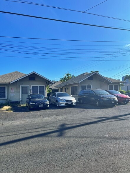 2013 Young St, Honolulu, HI for sale - Building Photo - Image 3 of 4