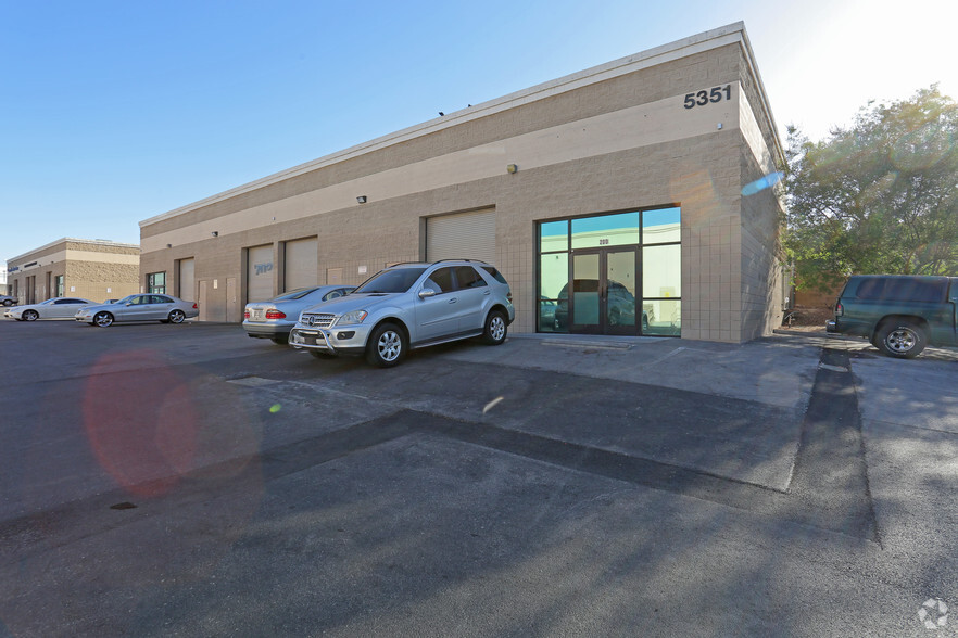 5351 S Decatur Blvd, Las Vegas, NV for sale - Primary Photo - Image 1 of 1