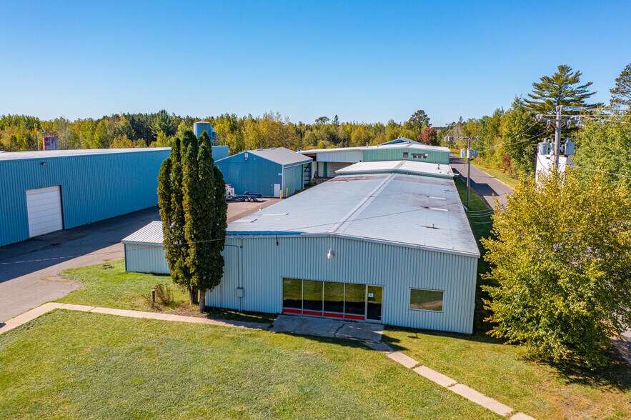 4097 53 Hwy, Eveleth, MN à vendre - Photo du bâtiment - Image 1 de 52