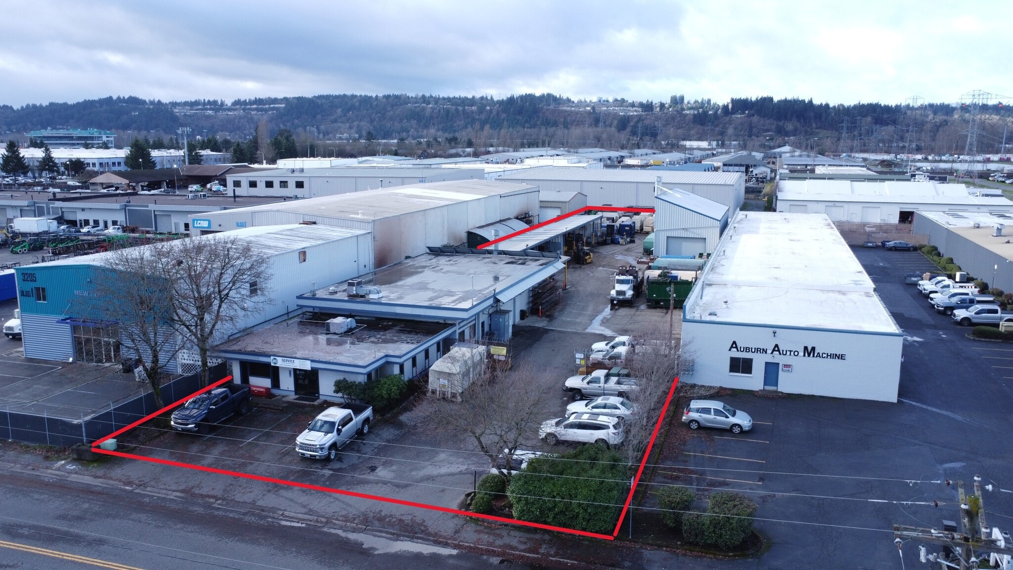 3207 C St NE, Auburn, WA for sale Primary Photo- Image 1 of 12