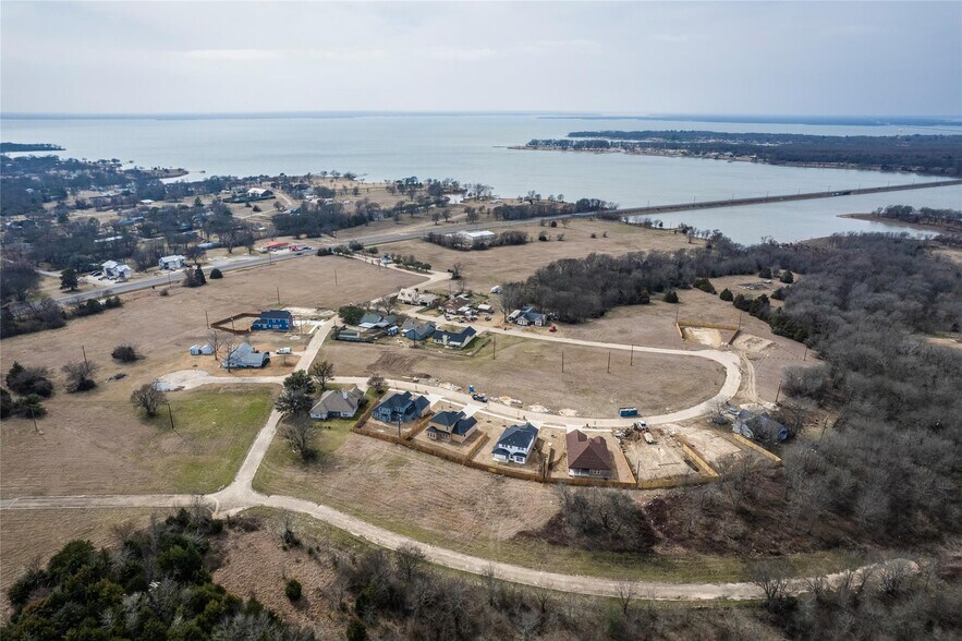 127 Pelican Drive, East Tawakoni, TX à vendre - Photo du bâtiment - Image 1 de 4