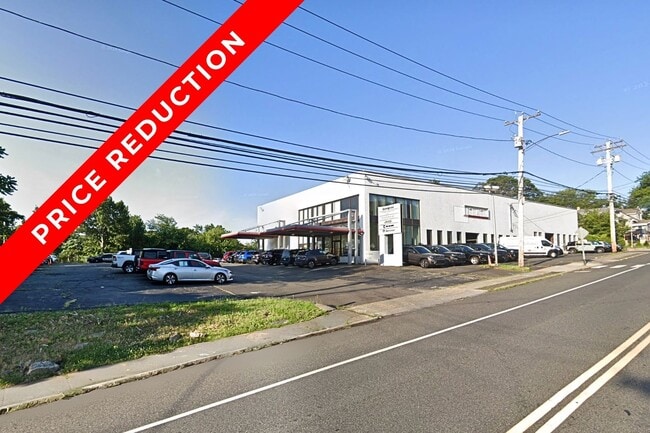 Plus de détails pour 387 Tunxis Hill Rd, Fairfield, CT - Commerce de détail à vendre