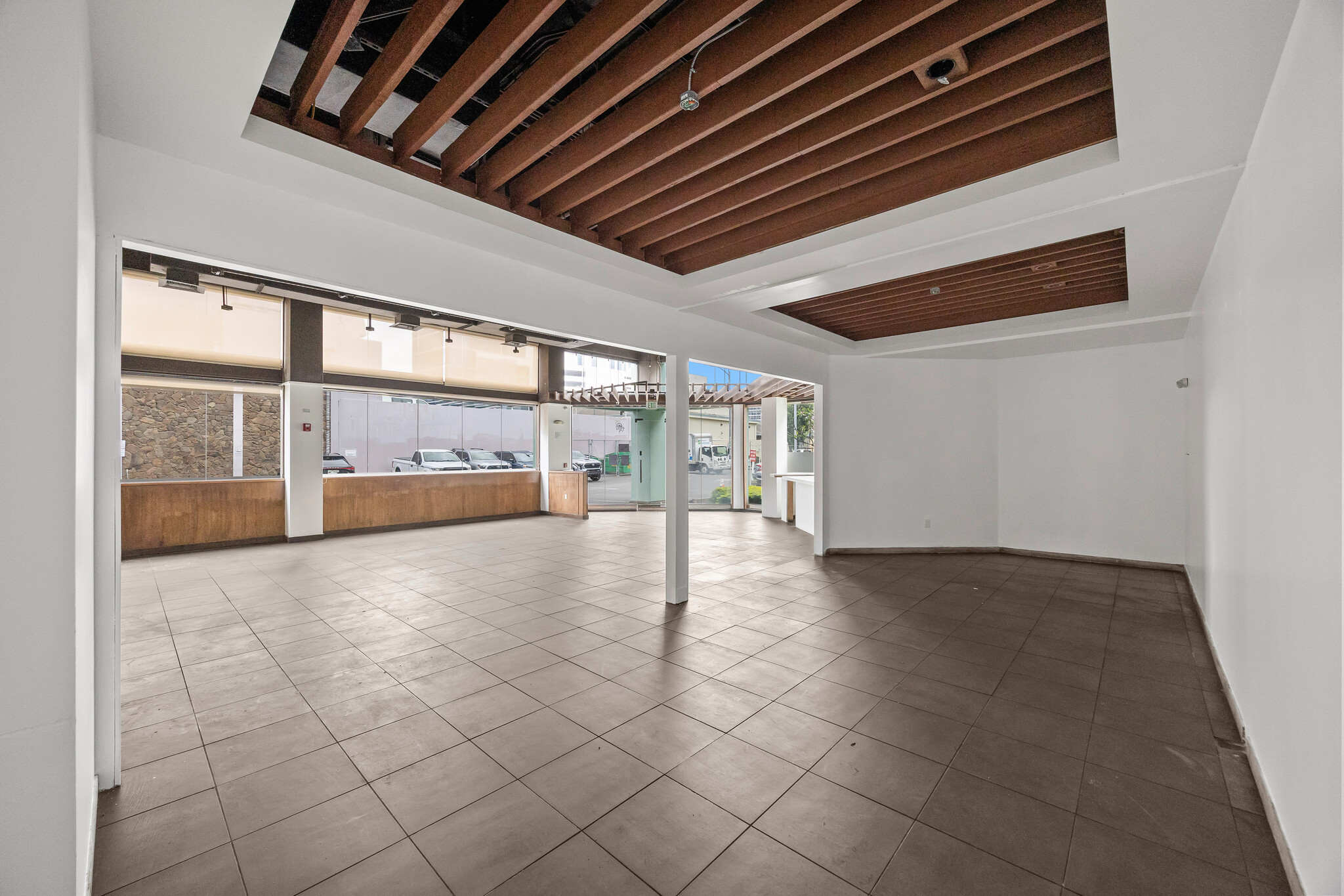 1534-1538 Kapiolani Blvd, Honolulu, HI for lease Interior Photo- Image 1 of 4