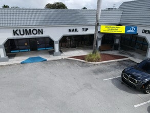 11210-11300 Pines Blvd, Pembroke Pines, FL for lease Interior Photo- Image 1 of 9