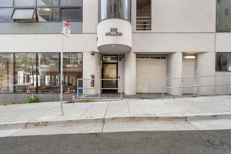 203 Willow St, San Francisco, CA for lease - Building Photo - Image 2 of 32