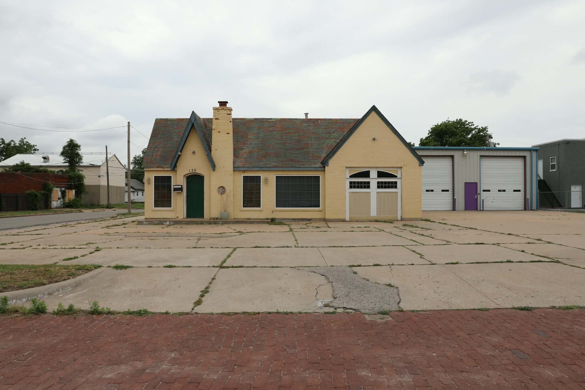 126 S Pine St, Ponca City, OK for sale Building Photo- Image 1 of 19