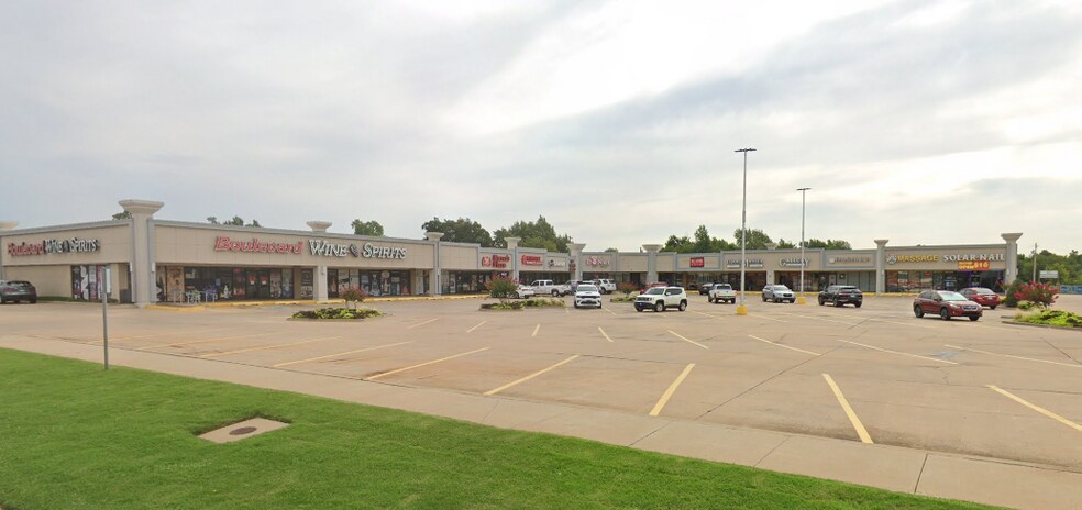 3200-3234 S Boulevard, Edmond, OK à louer - Photo du bâtiment - Image 3 de 3