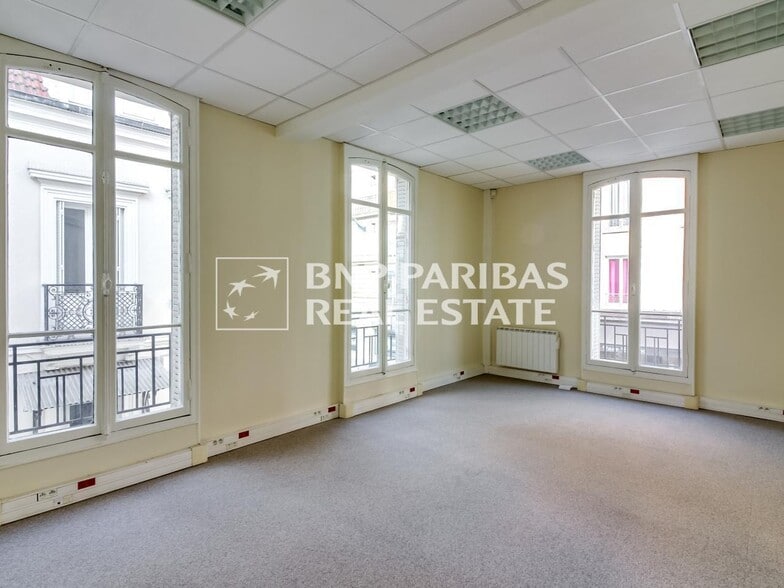 14 Bis Rue Victor Méric, Clichy for lease - Interior Photo - Image 3 of 15
