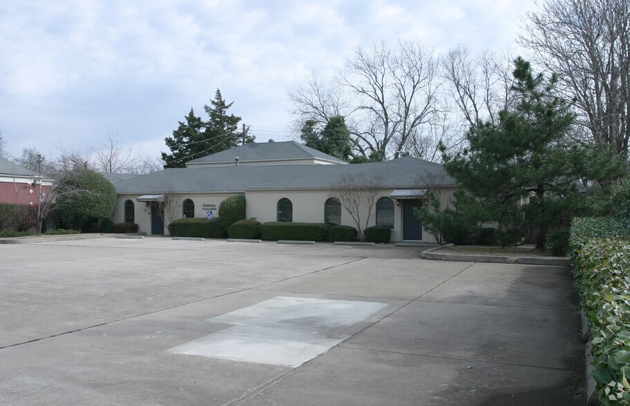 1916 N Drexel Blvd, Oklahoma City, OK à louer - Photo du bâtiment - Image 3 de 4