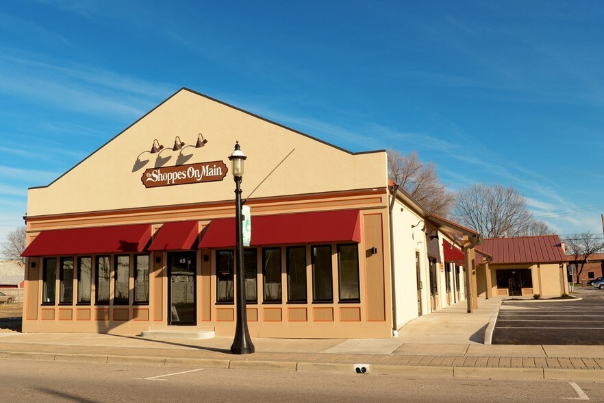 40 N Main St, Miamisburg, OH à vendre - Photo du bâtiment - Image 3 de 13