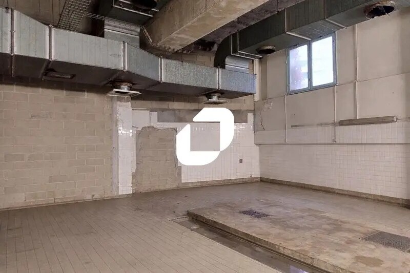 Flex in Courbevoie for lease Interior Photo- Image 1 of 4