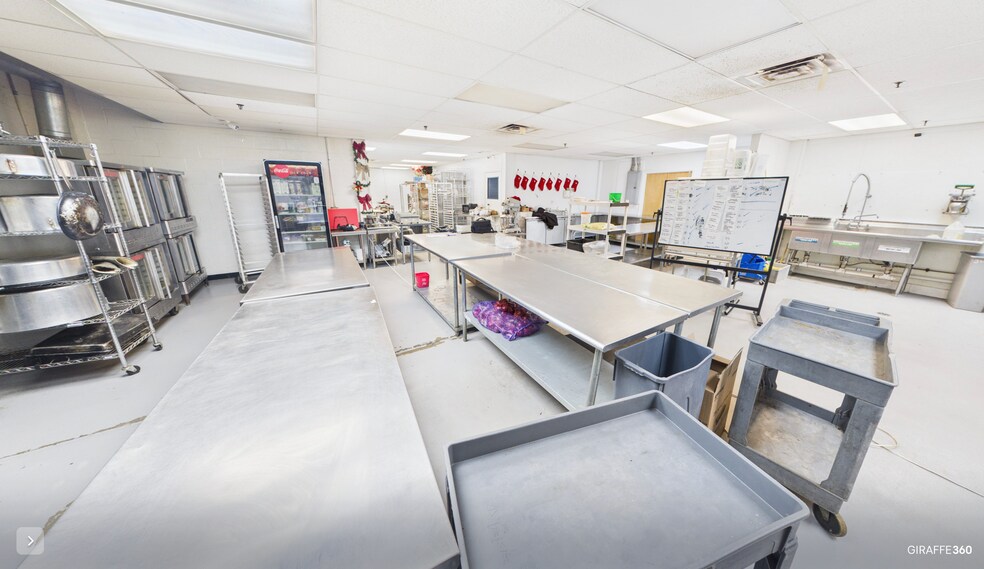 27 Utter Ave, Hawthorne, NJ à louer - Photo du bâtiment - Image 3 de 9