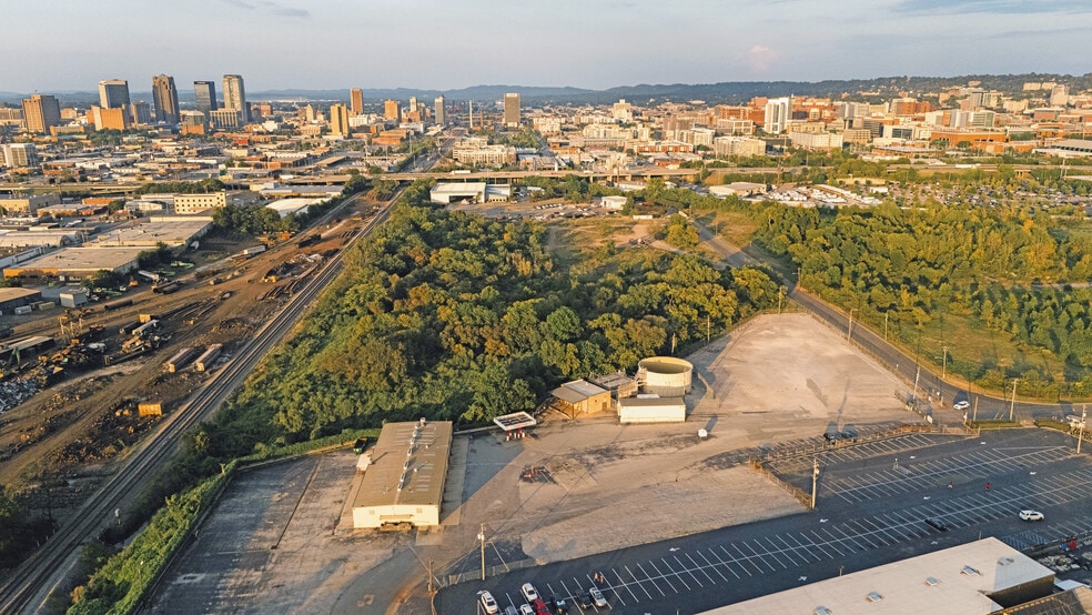 1 Golden Flake Dr, Birmingham, AL for lease - Building Photo - Image 2 of 3