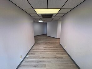 136 S Illinois Ave, Oak Ridge, TN à louer Photo intérieure- Image 2 de 7