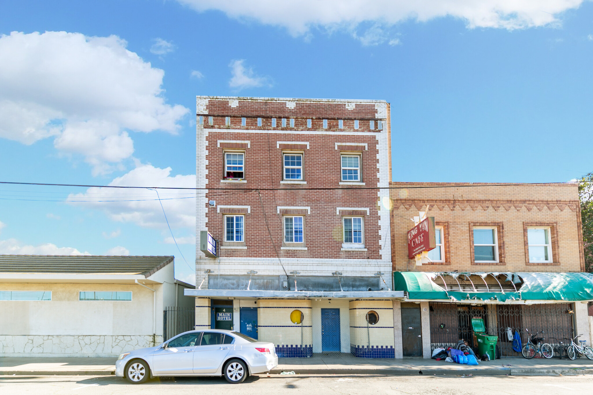 4 S Main St, Lodi, CA for sale Primary Photo- Image 1 of 26