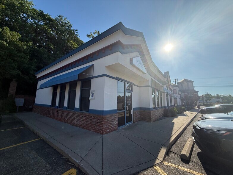 204 Three Springs Dr, Weirton, WV à louer - Photo du bâtiment - Image 2 de 15