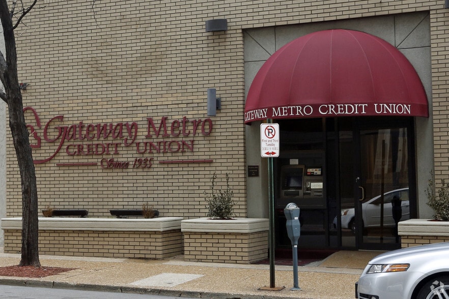 1001 Pine St, Saint Louis, MO à vendre - Photo du bâtiment - Image 2 de 3