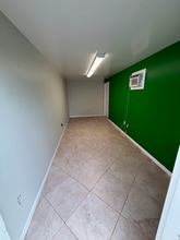 2155 NW Settle Ave, Port Saint Lucie, FL for lease Interior Photo- Image 2 of 4