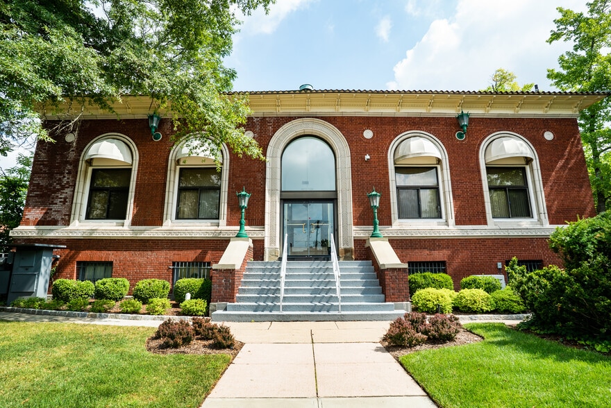 71 E Palisade Ave, Englewood, NJ for lease - Building Photo - Image 1 of 13