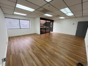 310 Shaw Rd, South San Francisco, CA for lease Interior Photo- Image 1 of 6
