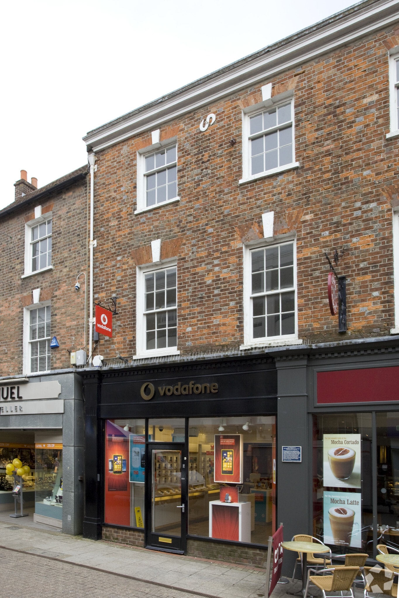 8 Cornhill & 27 Durngate Street portfolio of 2 properties for sale on LoopNet.ca Primary Photo- Image 1 of 3