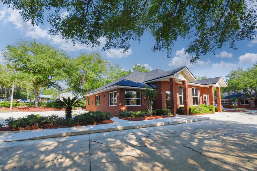 1555 Kingsley Ave, Orange Park, FL à louer - Photo du bâtiment - Image 3 de 25