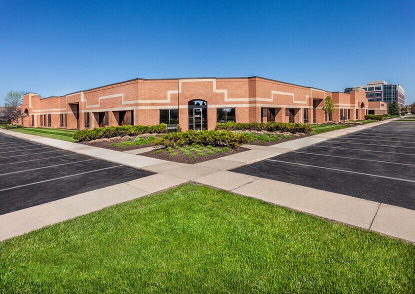 12722-12802 Hamilton Crossing Blvd, Carmel, IN à louer - Photo du bâtiment - Image 1 de 1